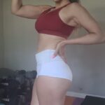 VibreGirly, Girls and female athletes in leggings doing squats and deadlifts. Booty gains workout, glute transformation before after, strong legs training, gym aesthetic women, fitness motivation, curvy fitness journey, thick thighs workout, peach booty exercises, women powerlifting transformation