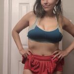 VibreGirly, Girls and female athletes in leggings doing squats and deadlifts. Booty gains workout, glute transformation before after, strong legs training, gym aesthetic women, fitness motivation, curvy fitness journey, thick thighs workout, peach booty exercises, women powerlifting transformation